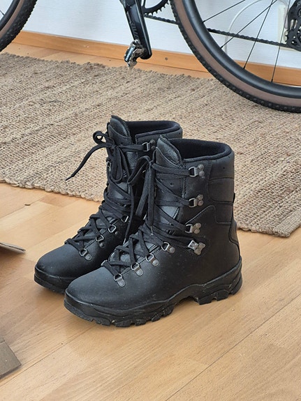 Gore-tex vaelluskengät