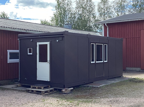 Siirrettävä minitalo / pihatoimisto / mökki