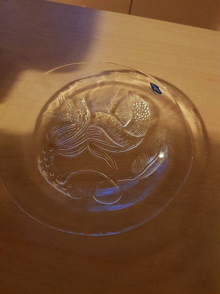 Nuutajärven pioni lautaset