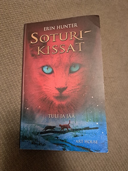 Soturi Kissat kirja
