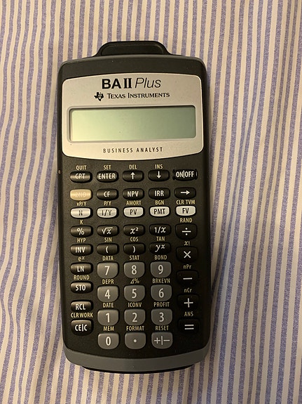 Texas Instruments BA II Plus graafinen Laskin