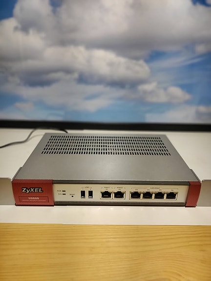 Zyxel USG60 (Unified Security Gateway)