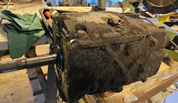 Volvo M47 vaihteisto korjattavaksi