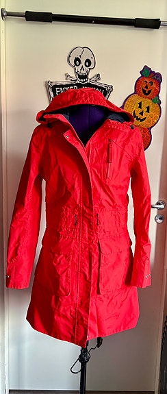 Helly Hansen Pitkä takki Punainen XS