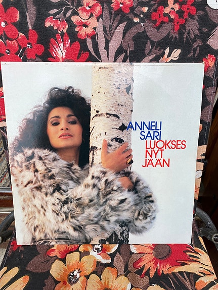 Anneli Sari Luokses nyt jään LP-levy