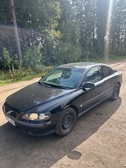 Volvo S60 2.4 bensa osina