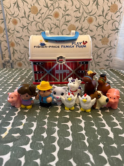 Fisher-Price Play Family Farm