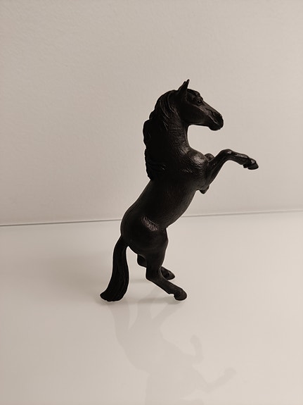 Schleich Mustangi 2006, hevonen, ori Musta. Keräily