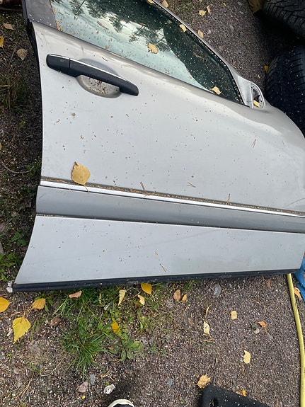 Mercedes Benz W210 väyrynen HYVÄ oik etuovi