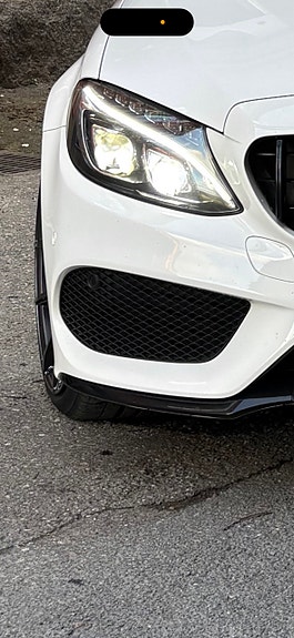 Myydään hyvä kuntoset Mercedes-Benz Etupuskurin sumuvalojen ritilät