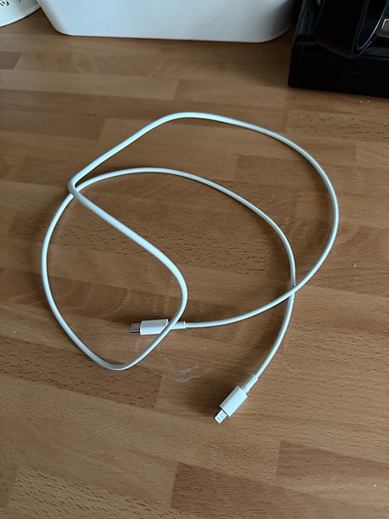 iphonen laturit