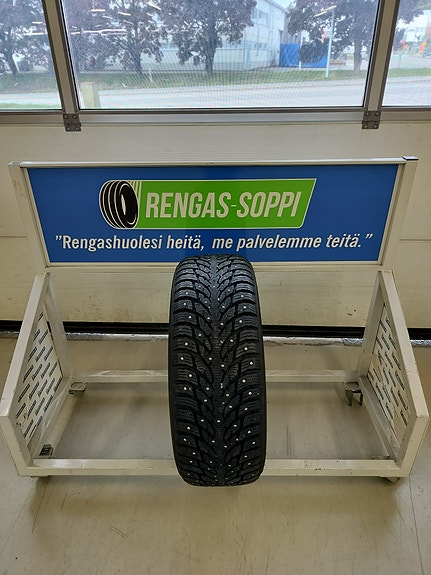 255/60R18 Nokian Hakkapeliitta 9 SUV