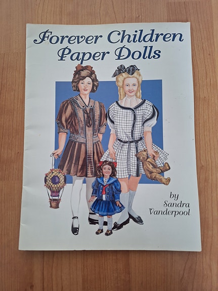 Myydään upea retro paperinukke lehti
