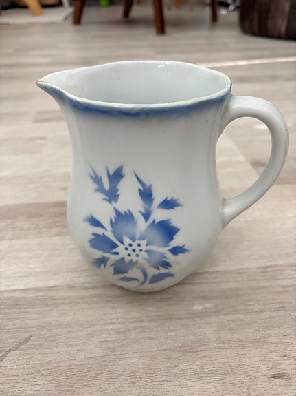 Arabia, maitokannu, sininen kukka, aster