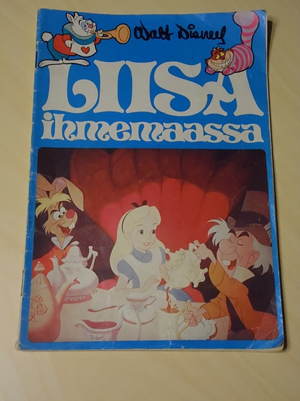 Aku Ankan erikoisnumero Liisa Ihmemaassa 1975