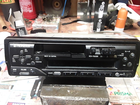 Pioneer KEH-P3630R old school