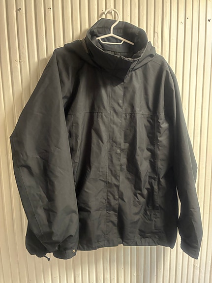 Helly Hansen Naisten ulkoilutakki koko 2XL XXL Regular