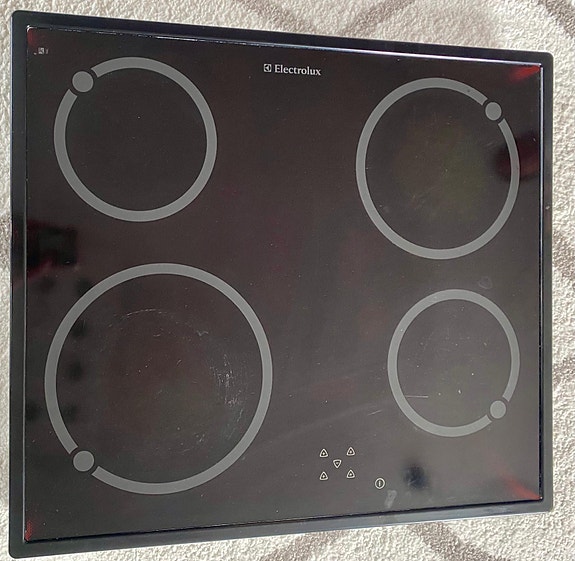 Electrolux EHS 6610K Keraaminen liesi 230V musta