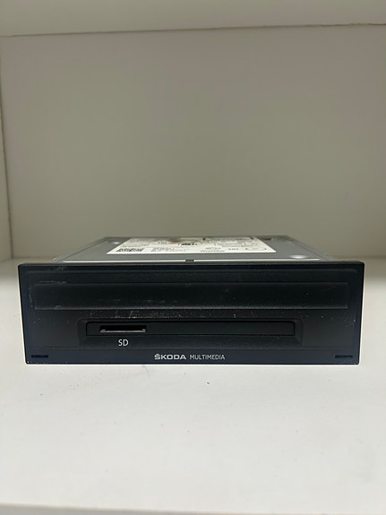 Skoda Rapid radion ohjainlaite