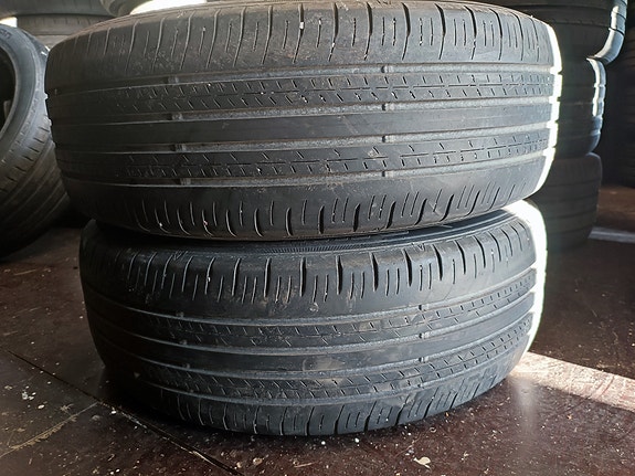 225/60/18 dunlop kesärenkaat 2kpl ,pinta 5mm. Dot 1022