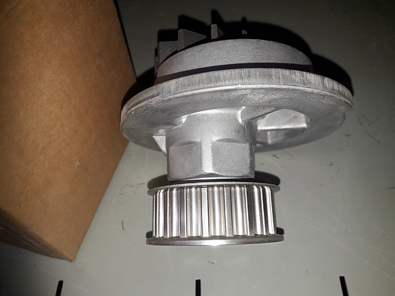 Vesipumppu Daewoo/ Chevrolet Aveo / Kalos / Lanos