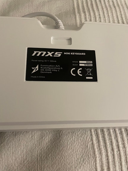 Product image 3 of 3