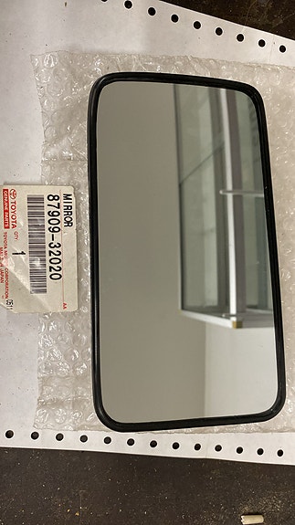 Toyota vasen sivupeilin lasi 87909-32020