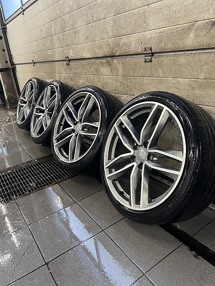 OEM Audi RS vanteet