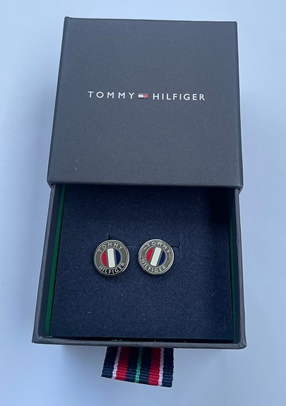 Tommy Hilfiger korvakorut uudet