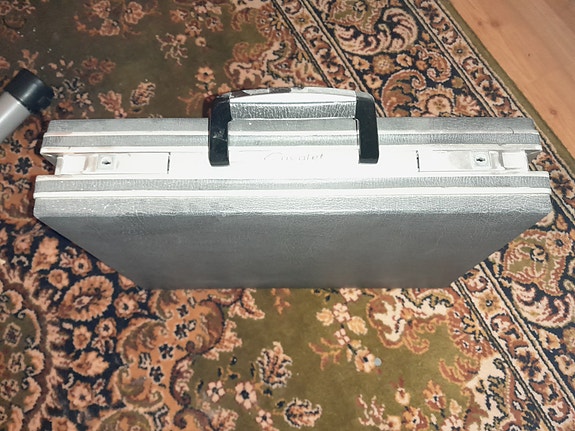 Cavalet salkku