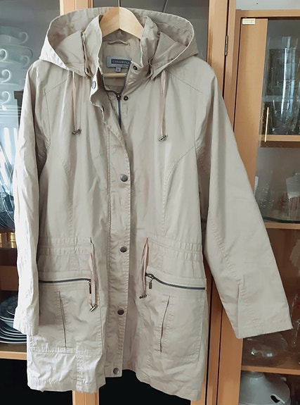 Naisten beige Carambola kevättakki, koko 50
