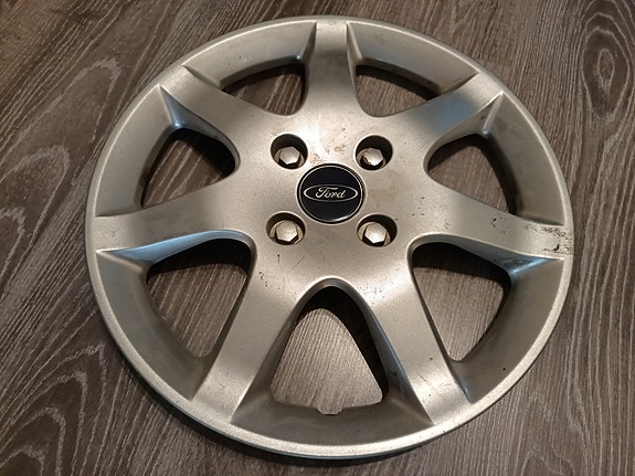 Ford pölykapseli 15" 1kpl