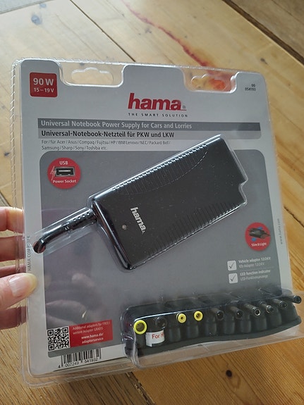 Uusi kannettavan matkalaturi autoon 12v