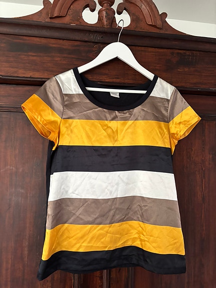 Esprit T-paita