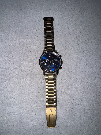 Taulu kello Myydään (sivu 4) Tori