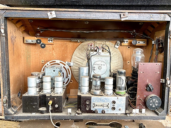 Product image 8 of 9