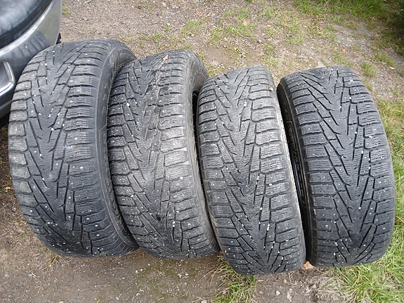 Nastarenkaat 275/65R17 Dodge Ram, Land Cruiser, Silverado ym.