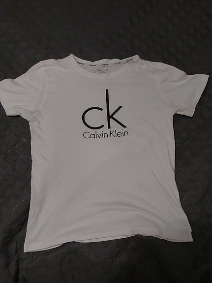 Calvin Klein t-paita
