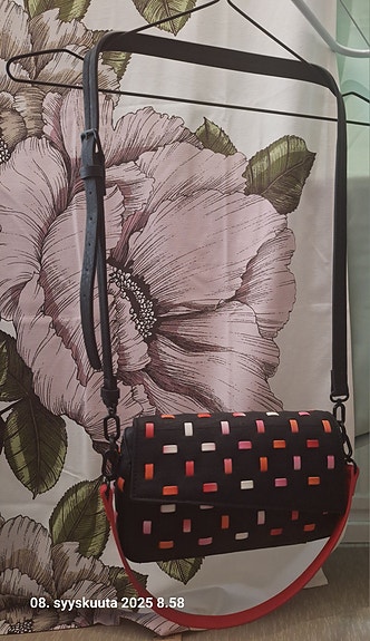 Desigual laukku