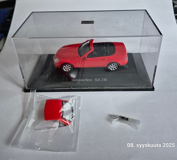 Mercedes-Benz SLK 230.