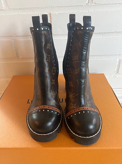 Louis Vuitton bootsit,40