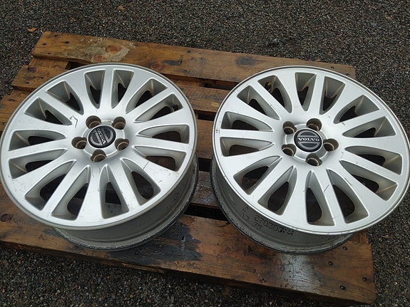 2 kpl Volvo OEM 8663671 et49