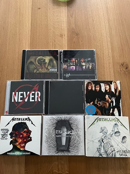 Metallica CD levyjä
