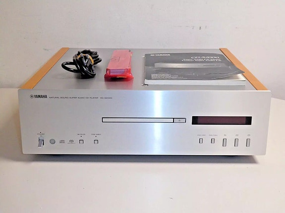 yamaha cd-s2000-2100 soittin
