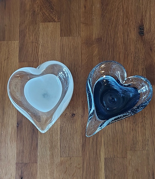 Kauniit sydänkulhot (Studiolasi)