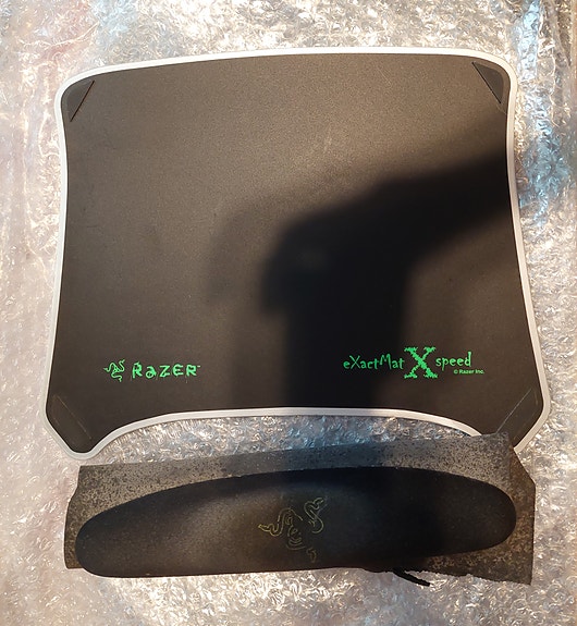Razer eXactMat metallinen hiirimatto