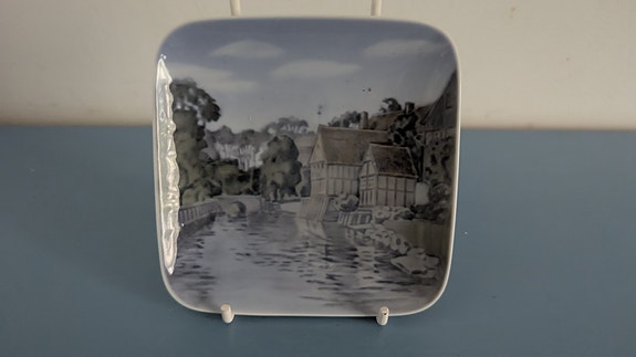 Royal Copenhagen - Aarhusin Vanhakaupunki Tuhka-astia / Seinälautanen (1961)