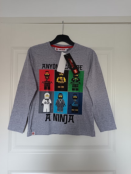 Uusi Lego Ninjago paita 140 koko