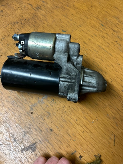 BMW X5 E70 – Bosch starttimoottori (0 001 115 046)