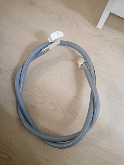 Astianpesukonen letku